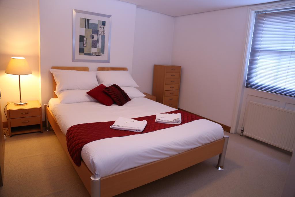 Paddington Southwick Street Apartments Londen Kamer foto